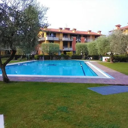 Apartment Villaggio Dei Fiori - Viola - Gardagate Sirmione