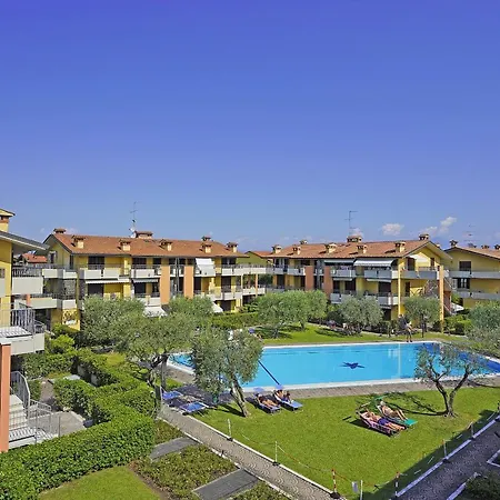 Villaggio Dei Fiori - Viola - Gardagate Apartment