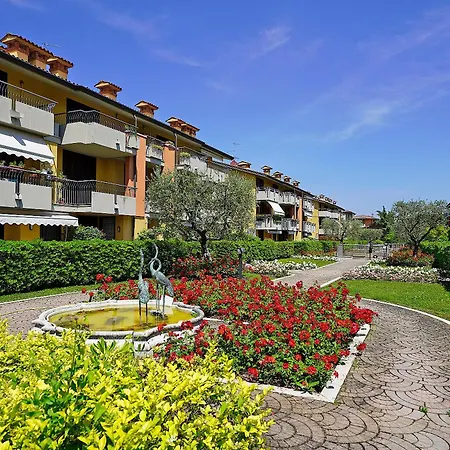 Apartment Villaggio Dei Fiori - Viola - Gardagate
