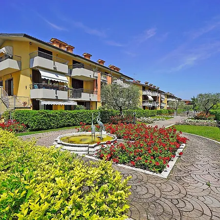 Villaggio Dei Fiori - Viola - Gardagate Sirmione